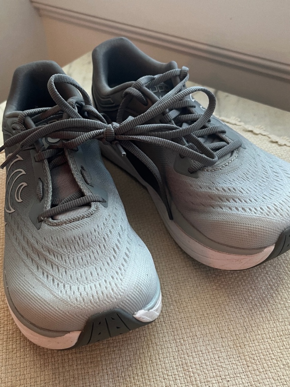 Topo Athletic Phantom 4 Gray Grey Road Running Shoes 5MM Drop